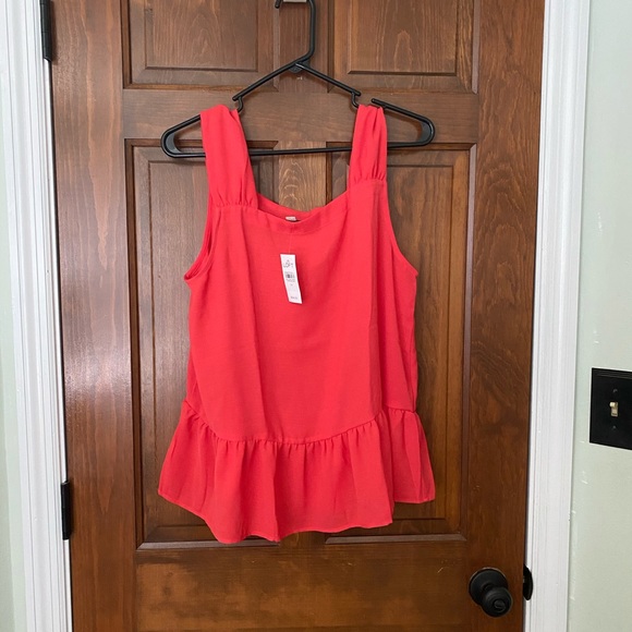 LOFT Tops - Loft peplum top size M